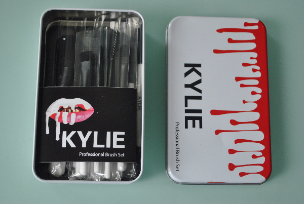 Железный набор кисточки Kylie