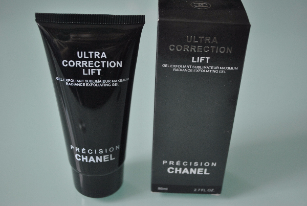 Скраб Chanel Ultra Correction Lift 80ml.
