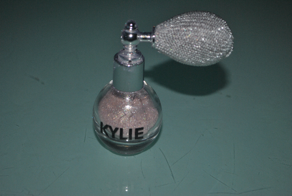 Мерцаюшая пудра с шимером Kylie Shimmer Powder 8,7g.