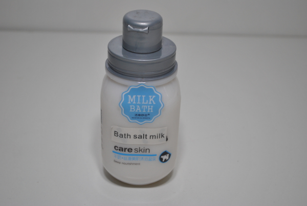 Соляной скраб для тела Bea Uty Milk Bath Bath Salt Milk 420ml