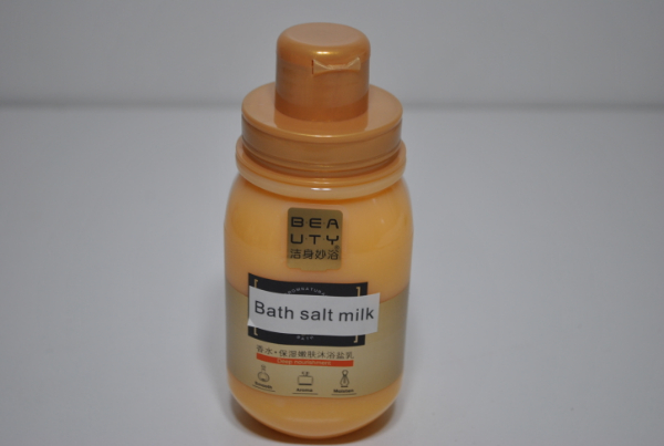 Соляной скраб для тела Bea Uty The Perfume Bath Salt Milk 420ml