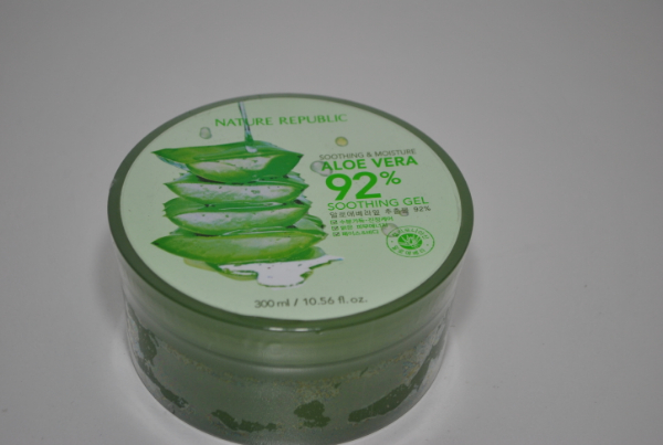Увлажняющий гель Nature Republic Aloe Vera 92% Soothing Gel 300ml.  