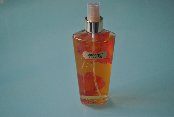 Спрей для тела Victoria's Secret Fragrance Mist Coconut Passion 250ml.