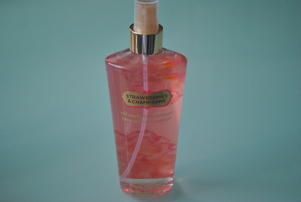 Спрей для тела Victoria's Secret Fragrance Mist Strawberries & Champagne 250ml.